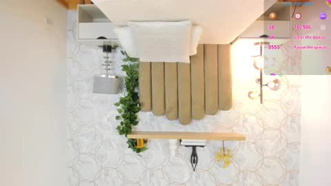 Snapshot of roma_love_ chatting on February 2025 11:22:01 AM online show from February 2025 11:22:01 AM