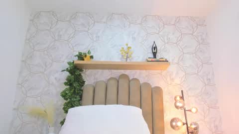 Snapshot of roma_love_ chatting on November 2025 12:16:01 PM online show from November 2025 12:16:01 PM