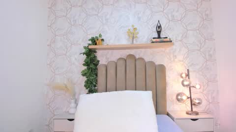 Snapshot of roma_love_ chatting on November 2025 12:27:02 PM online show from November 2025 12:27:02 PM