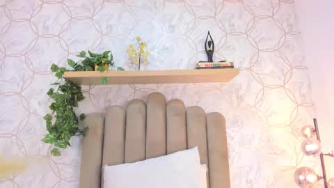 Snapshot of roma_love_ chatting on November 2025 12:27:01 PM online show from November 2025 12:27:01 PM