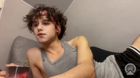 Snapshot of roma_shyguy_ chatting on April 2026 10:19:02 PM roma_shyguy_ online show from April 2026 10:19:02 PM