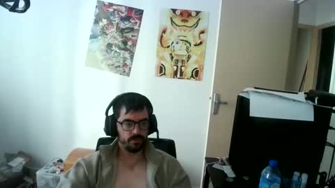 Snapshot of romainb72 chatting on May 2026 07:15:01 AM romainb72 online show from May 2026 07:15:01 AM
