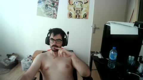 Snapshot of romainb72 chatting on June 2026 06:27:02 AM romainb72 online show from June 2026 06:27:02 AM