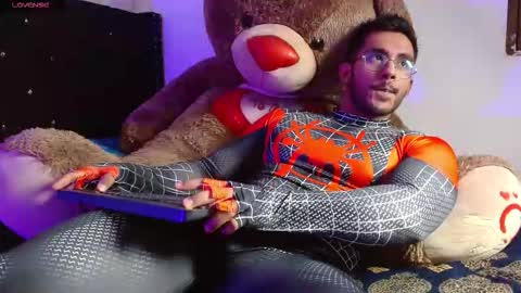 Roman online show from September 2025 06:52:02 PM