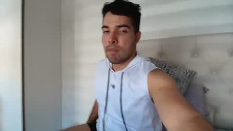 Snapshot of romeosummerx chatting on June 2026 09:57:02 PM Romeo online show from June 2026 09:57:02 PM