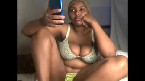 Romina 26 online show from March 2026 03:45:02 AM