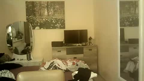 romulus7777 online show from December 2024 06:35:02 PM