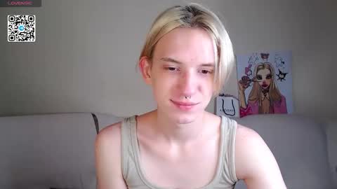 Snapshot of ron_vilss chatting on October 2025 07:03:02 AM Ron online show from October 2025 07:03:02 AM