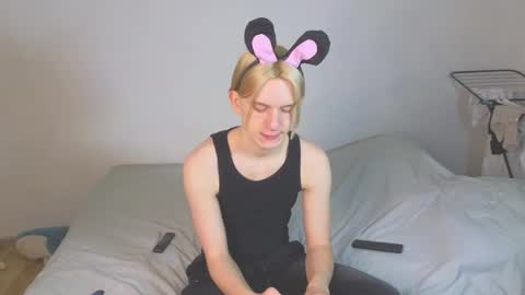 Snapshot of ron_vilss chatting on February 2026 06:07:01 AM Ron online show from February 2026 06:07:01 AM