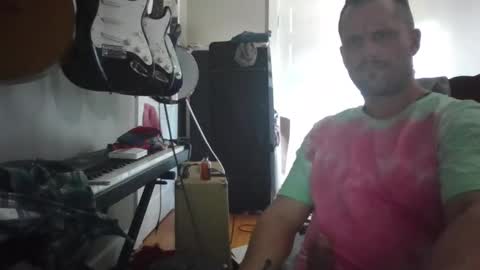 Snapshot of ronniejohnston13 chatting on June 2026 05:50:02 PM ronniejohnston13 online show from June 2026 05:50:02 PM