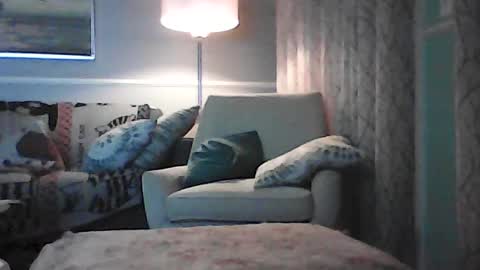 Snapshot of ronvlv chatting on June 2026 02:51:02 AM ronvlv online show from June 2026 02:51:02 AM