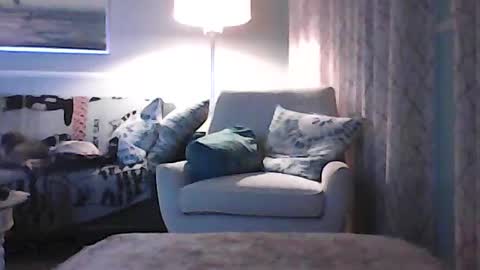 Snapshot of ronvlv chatting on July 2026 03:14:01 AM ronvlv online show from July 2026 03:14:01 AM