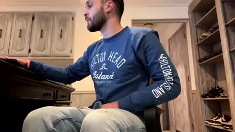 Snapshot of roofguy11 chatting on January 2025 05:11:02 AM roofguy11 online show from January 2025 05:11:02 AM