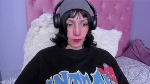 Snapshot of room312_ chatting on December 2024 04:30:01 PM Twelve 3 Inst Twelve 312002 Twitter Room312 2002 online show from December 2024 04:30:01 PM