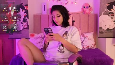 Snapshot of roose_eva chatting on May 2026 11:44:02 PM roose eva online show from May 2026 11:44:02 PM