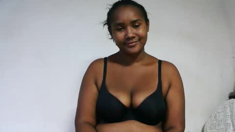 Snapshot of roosesexy chatting on June 2026 08:27:02 AM roosesexy online show from June 2026 08:27:02 AM