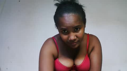 Snapshot of roosesexy chatting on June 2026 06:57:01 PM roosesexy online show from June 2026 06:57:01 PM
