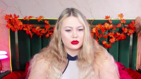 Chloe online show from October 2025 10:44:01 AM