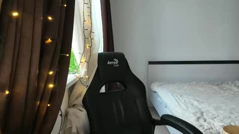 Rosali online show from November 2025 11:11:01 AM