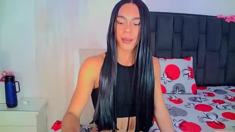 Snapshot of rosalindasexy chatting on November 2025 06:06:02 AM Rosalinda online show from November 2025 06:06:02 AM