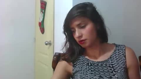 rosasvioletas online show from December 2025 09:12:02 PM