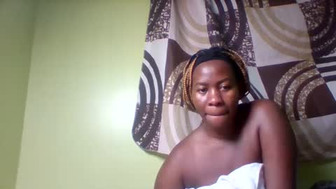 rose_coco online show from October 2025 01:17:02 AM