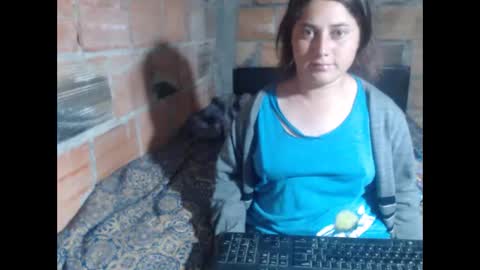 Snapshot of rose_domy chatting on November 2025 03:20:02 AM rose and domy online show from November 2025 03:20:02 AM