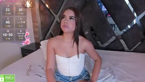 Snapshot of rose_evans__ chatting on July 2026 08:18:02 PM Rose online show from July 2026 08:18:02 PM
