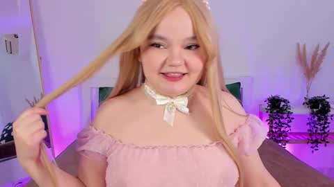 Rose LuvV follow me baby online show from February 2026 07:34:02 AM