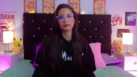 Snapshot of rose_smiley1 chatting on May 2026 03:56:01 AM Rose online show from May 2026 03:56:01 AM