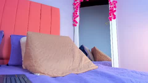 Rosse online show from June 2026 07:04:02 PM
