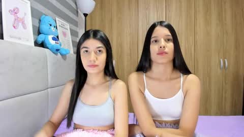 Rose y Miah online show from April 2026 02:31:01 AM