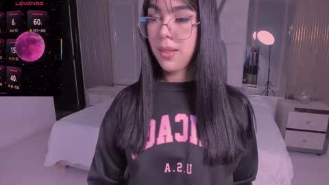 Rose online show from November 2025 01:44:02 PM