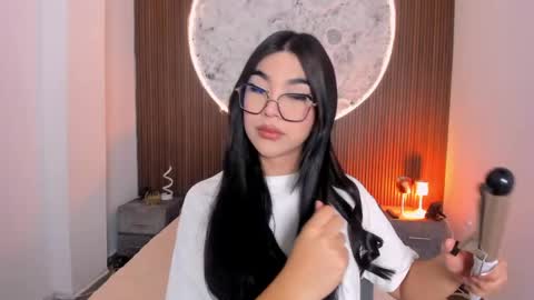 Snapshot of rosecassie chatting on April 2026 01:16:02 PM Rose online show from April 2026 01:16:02 PM
