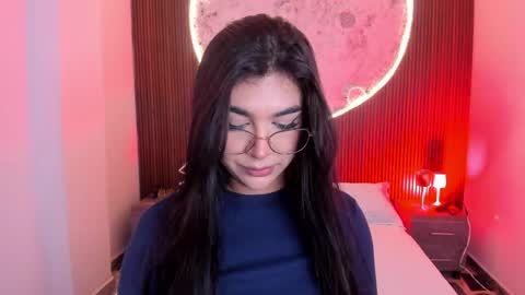 Snapshot of rosecassie chatting on May 2026 02:33:02 PM Rose online show from May 2026 02:33:02 PM