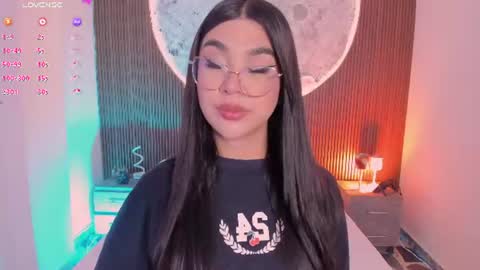 Snapshot of rosecassie chatting on June 2026 01:11:01 PM Rose online show from June 2026 01:11:01 PM