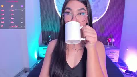 Snapshot of rosecassie chatting on July 2026 12:42:02 PM Rose online show from July 2026 12:42:02 PM
