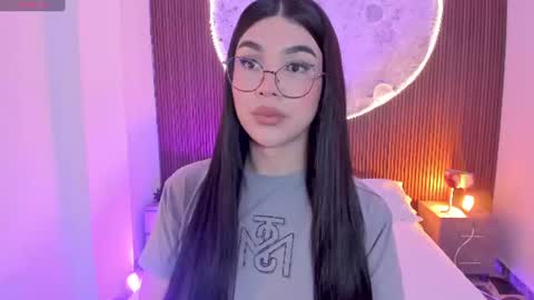 Snapshot of rosecassie chatting on July 2026 01:14:02 PM Rose online show from July 2026 01:14:02 PM