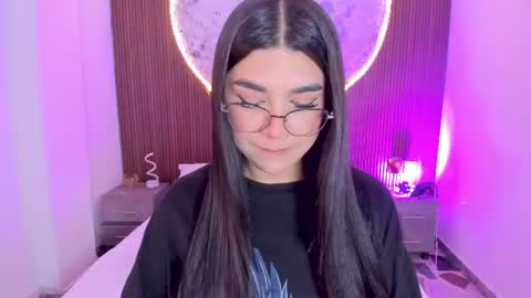 Snapshot of rosecassie chatting on July 2026 01:38:01 PM Rose online show from July 2026 01:38:01 PM
