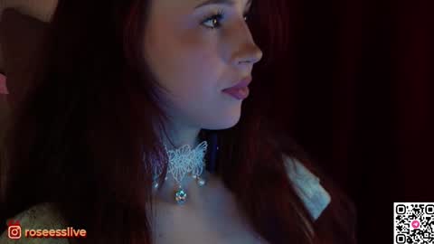 roseess_ online show from January 2026 01:46:01 PM