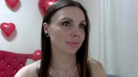Snapshot of rosehubbard chatting on February 2025 03:40:01 AM Rose Hubbard online show from February 2025 03:40:01 AM