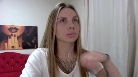 Snapshot of rosehubbard chatting on September 2025 05:35:01 PM Rose Hubbard online show from September 2025 05:35:01 PM