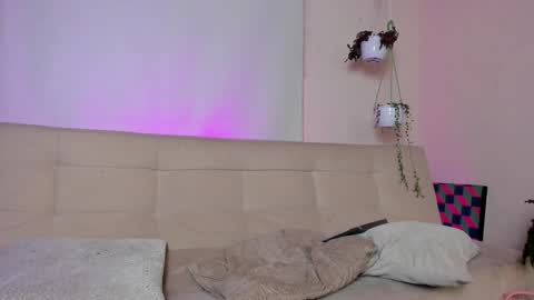 Snapshot of roselinedior chatting on January 2025 04:02:02 PM Lyla OF roselinedior online show from January 2025 04:02:02 PM