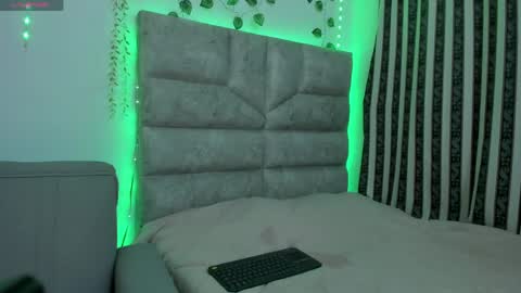 Snapshot of roselyn_caprice chatting on May 2026 01:47:02 AM roselyn online show from May 2026 01:47:02 AM
