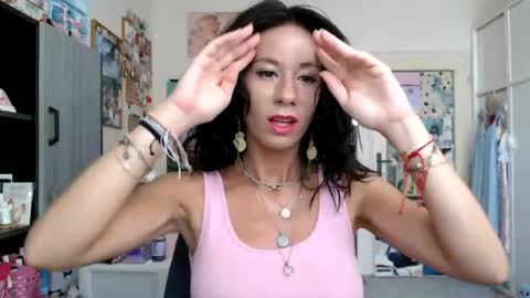 Snapshot of roselynsun chatting on June 2026 11:11:02 AM Rose online show from June 2026 11:11:02 AM