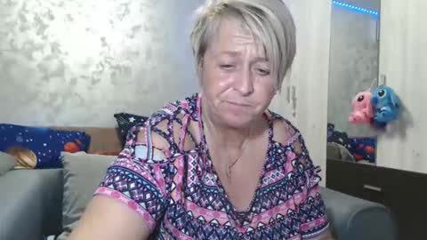 Lovepinklilly online show from December 2025 05:30:01 PM