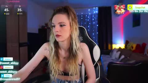 Abbygail online show from December 2025 08:26:01 PM