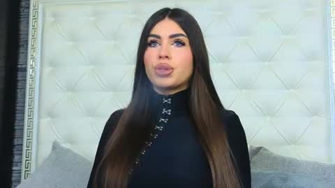 Snapshot of rosevanessa chatting on May 2026 04:30:02 AM Gabriela online show from May 2026 04:30:02 AM
