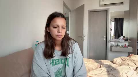 Roshelle online show from March 2026 08:53:02 AM