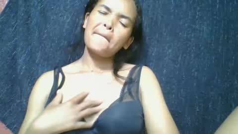 rosia685234 online show from April 2026 04:19:01 PM